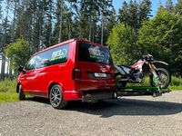 VW T6, ein Motorrad